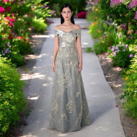 Rene Ruiz Metallic Tiered Tulle Off The Shoulder Gown - Picture 1 of 9